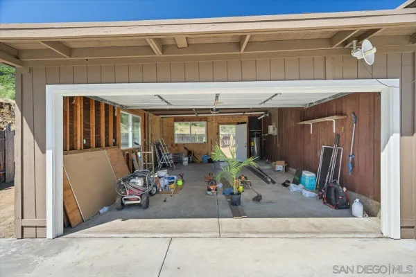 $3,895 | 14719 Quail Haven Lane, El Cajon, CA 92019