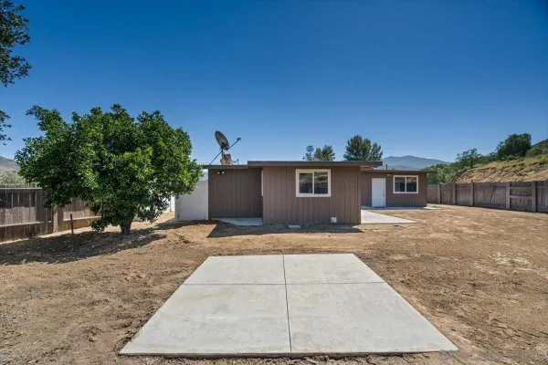 $3,895 | 14719 Quail Haven Lane, El Cajon, CA 92019