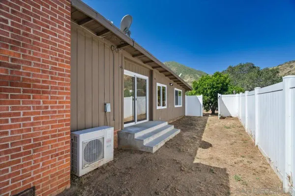 $3,895 | 14719 Quail Haven Lane, El Cajon, CA 92019