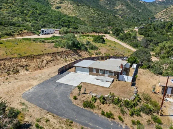 $3,895 | 14719 Quail Haven Lane, El Cajon, CA 92019