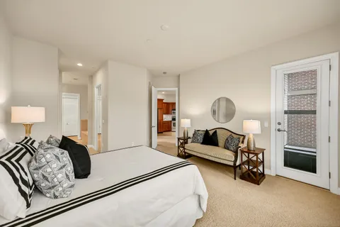 $425,000 | 19045 Thomson Drive, Unit 301, Brookfield, WI 53045