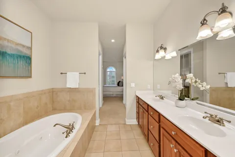 $425,000 | 19045 Thomson Drive, Unit 301, Brookfield, WI 53045