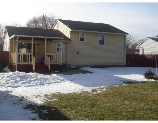 58 Pinta Circle Springfield, MA 01104 - Photo 4 of 10