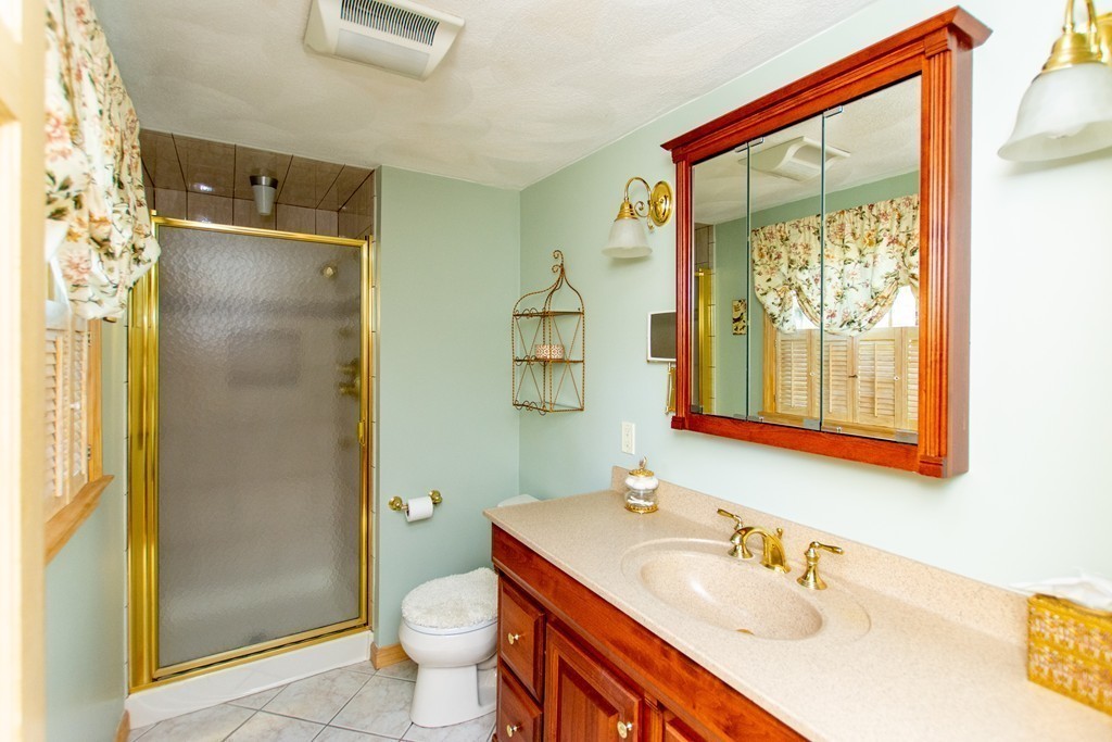 28 Oar And Line Road Plymouth, MA 02360 - Photo 13 of 30 Gallery Image 13