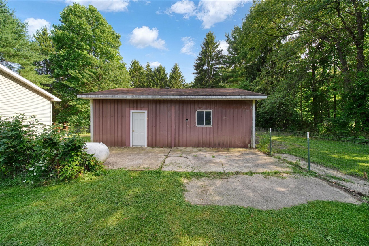 9130 Gordon Road Parma, MI 49269 - Photo 38 of 47