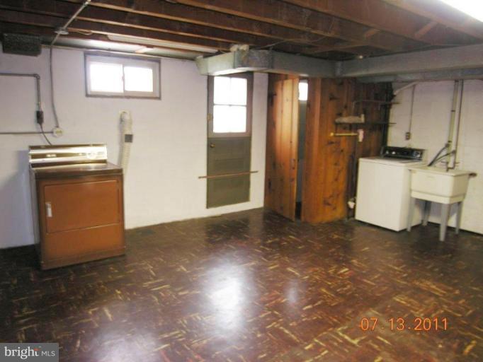 6100 Edlynne Road Baltimore, MD 21239 - Photo 3 of 24 Interior (General)