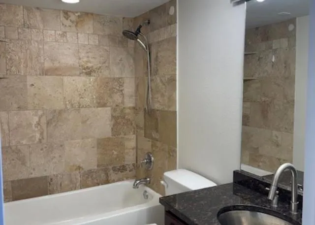 $189,000 | 700 East 8th Street, Unit 12J, Kansas City, MO 64106