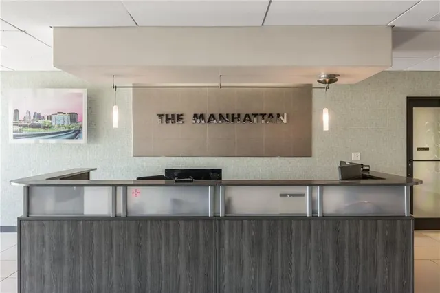 $189,000 | 700 East 8th Street, Unit 12J, Kansas City, MO 64106