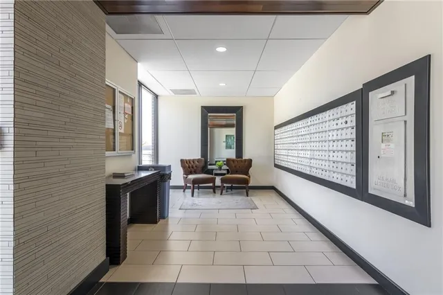 $189,000 | 700 East 8th Street, Unit 12J, Kansas City, MO 64106