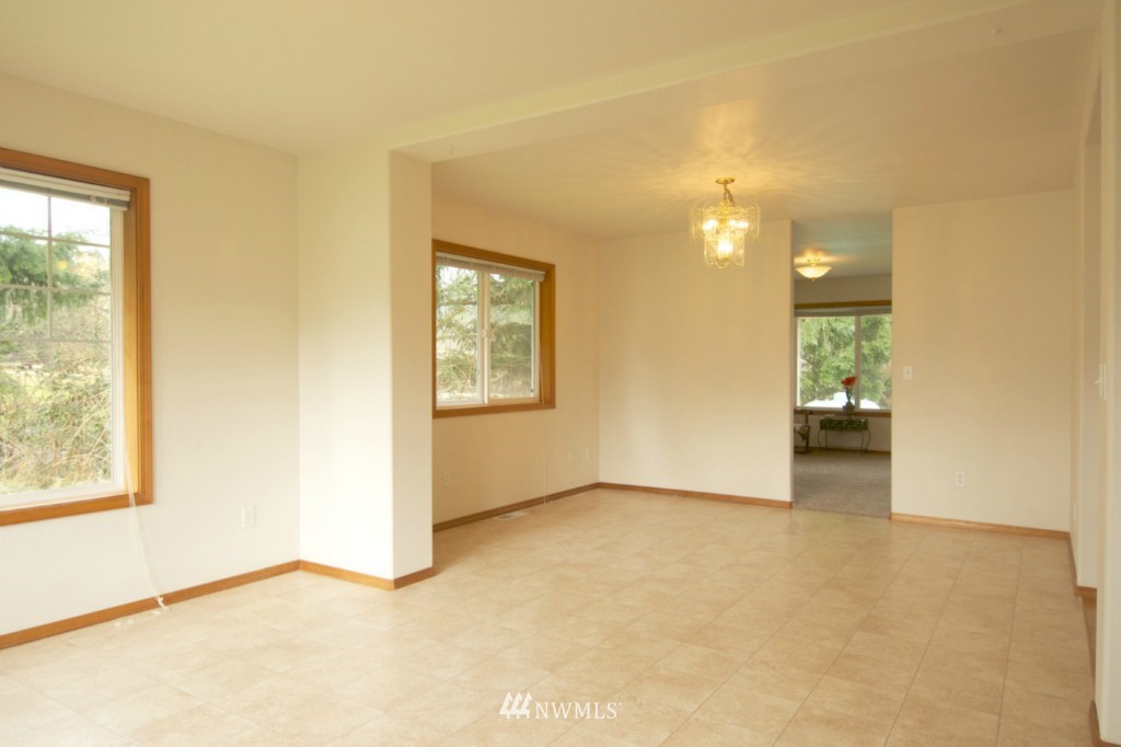 3071 Green Road Oak Harbor, WA 98277 - Photo 3 of 25 Gallery Image 3