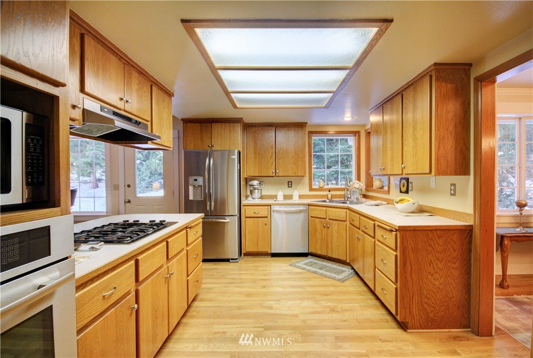 1510 Rocky Road Bellingham, WA 98226 - Photo 9 of 24