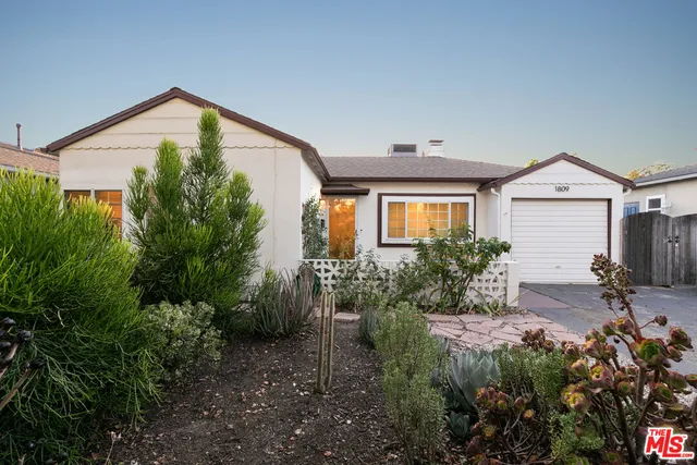 $1,295,000 | 1809 North Rose Street, Burbank, CA 91505