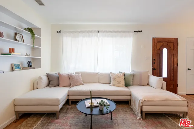 $1,295,000 | 1809 North Rose Street, Burbank, CA 91505