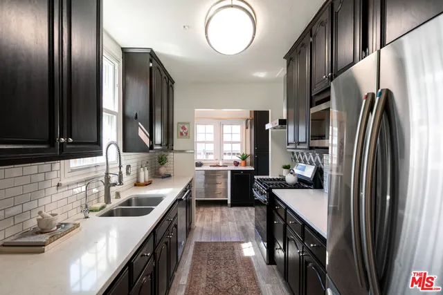 $1,295,000 | 1809 North Rose Street, Burbank, CA 91505