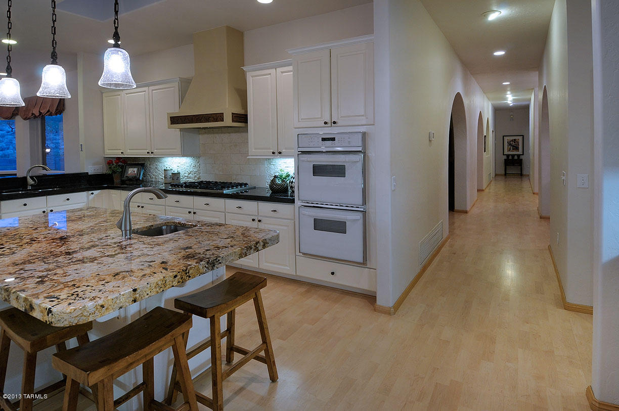 13825 East Redington Road Tucson, AZ 85749 - Photo 9 of 31