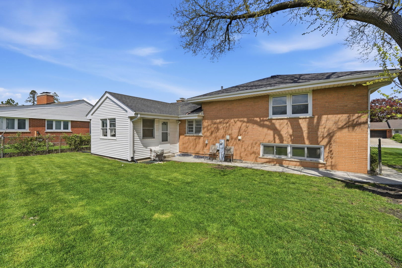 389 Michael John Drive Park Ridge, IL 60068 - Photo 30 of 40