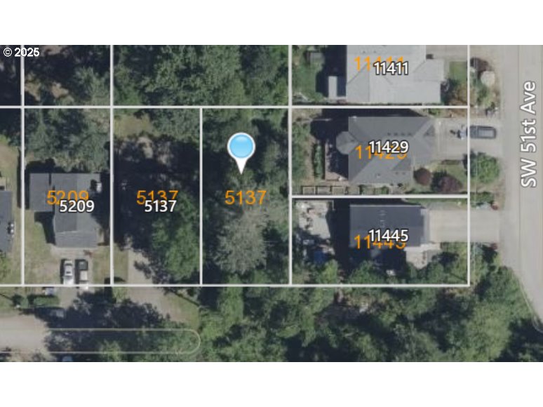 5137 Southwest Coronado Street Portland, OR 97219 - Photo 1 of 4 a picture of a room