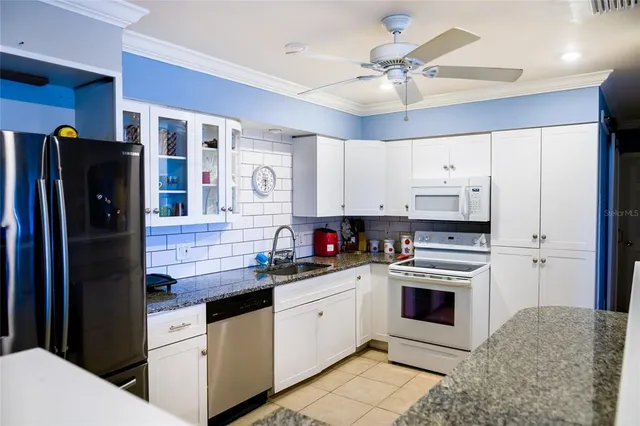 $330,000 | 2106 25th Avenue West, Bradenton, FL 34205