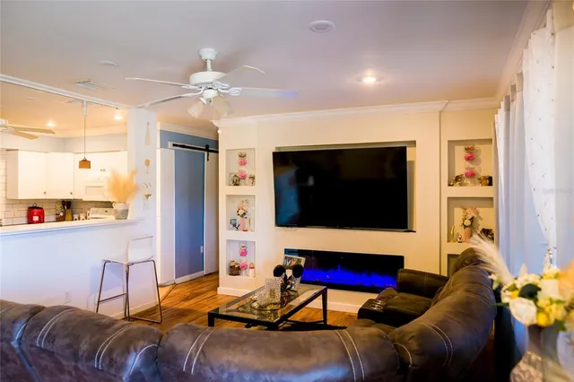 $330,000 | 2106 25th Avenue West, Bradenton, FL 34205