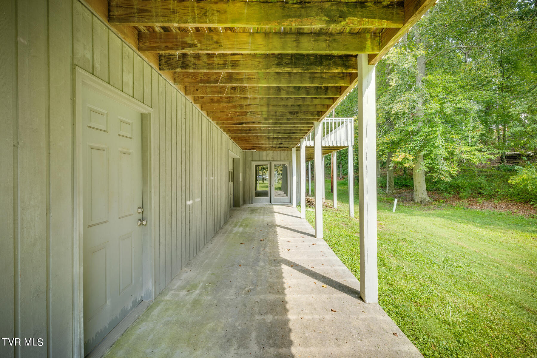 405 Old Castle Road Kingsport, TN 37660 - Photo 13 of 117 088