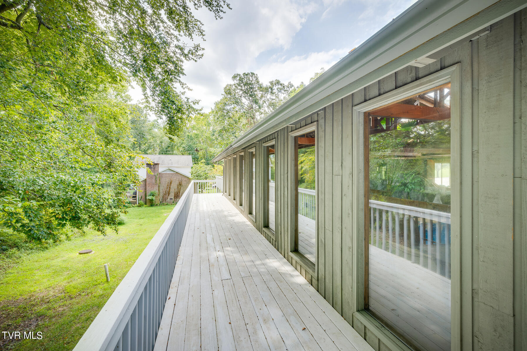 405 Old Castle Road Kingsport, TN 37660 - Photo 20 of 117 098