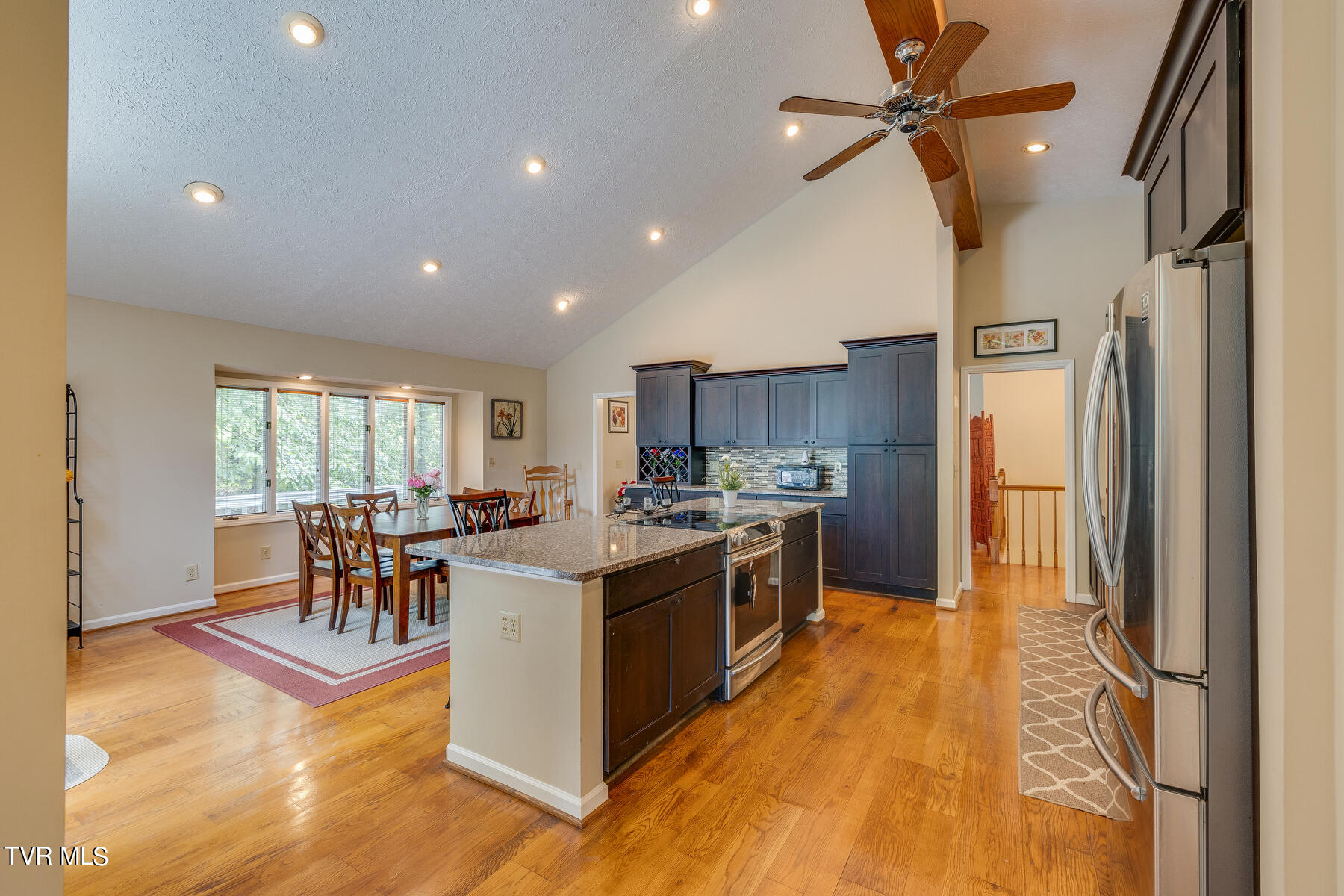 405 Old Castle Road Kingsport, TN 37660 - Photo 38 of 117 017-1