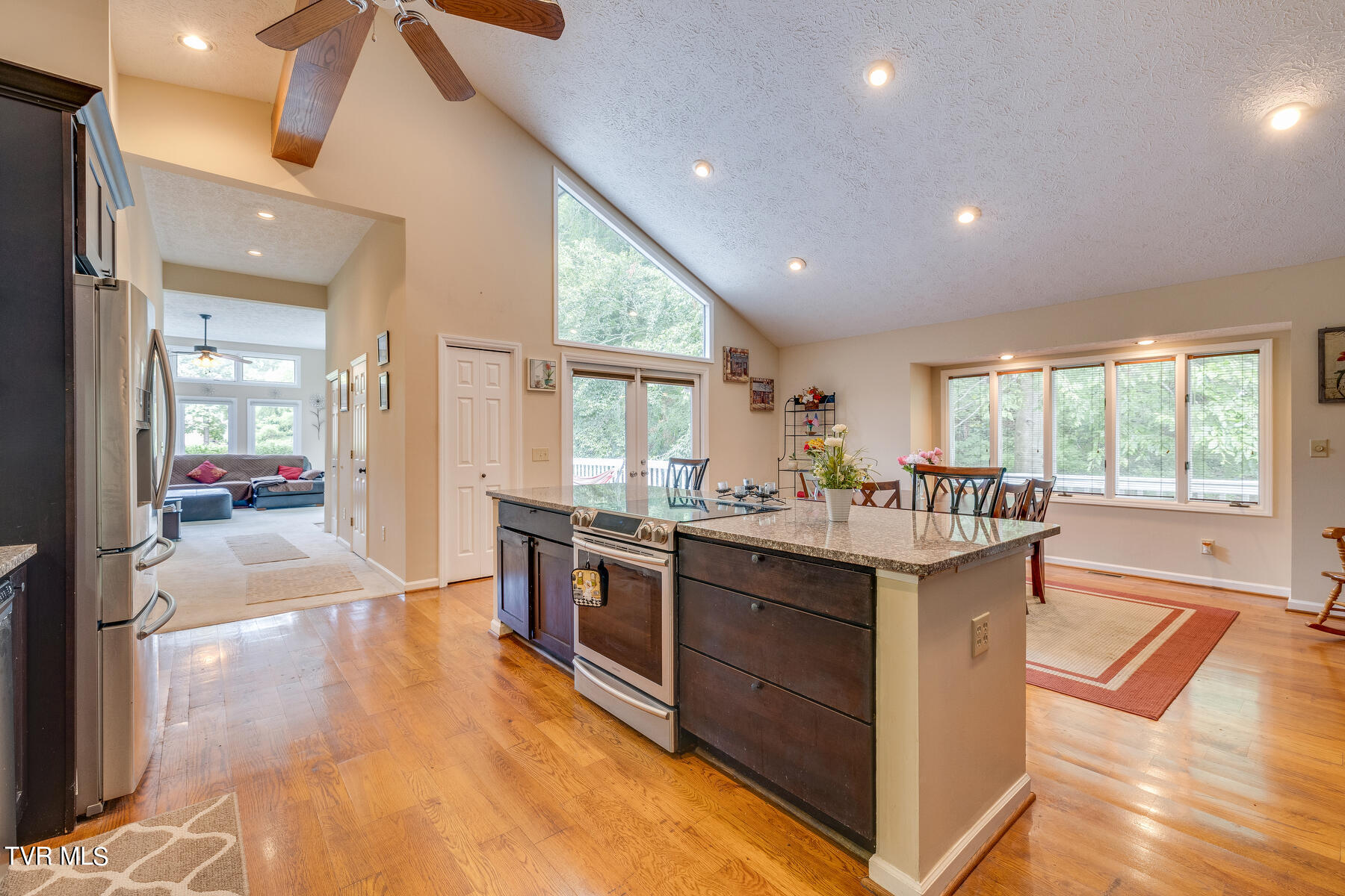 405 Old Castle Road Kingsport, TN 37660 - Photo 42 of 117 021-1