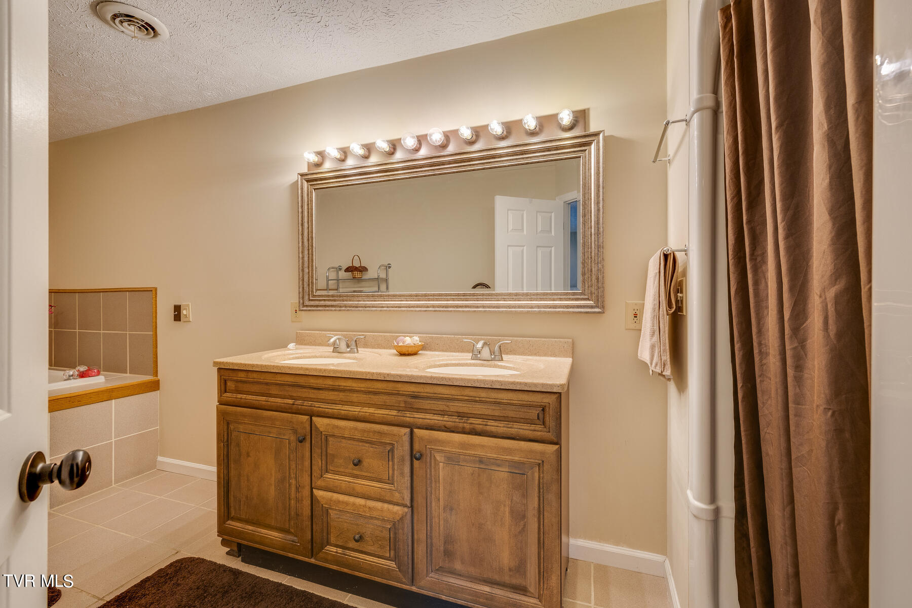 405 Old Castle Road Kingsport, TN 37660 - Photo 58 of 117 031-1