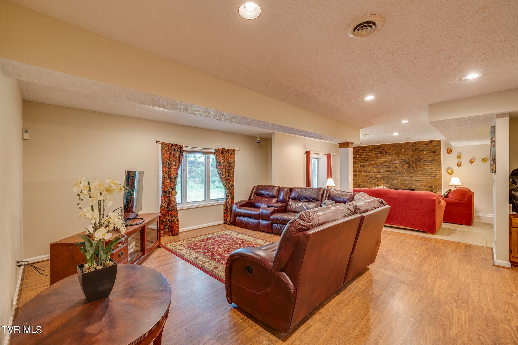 405 Old Castle Road Kingsport, TN 37660 - Photo 73 of 117 054-1