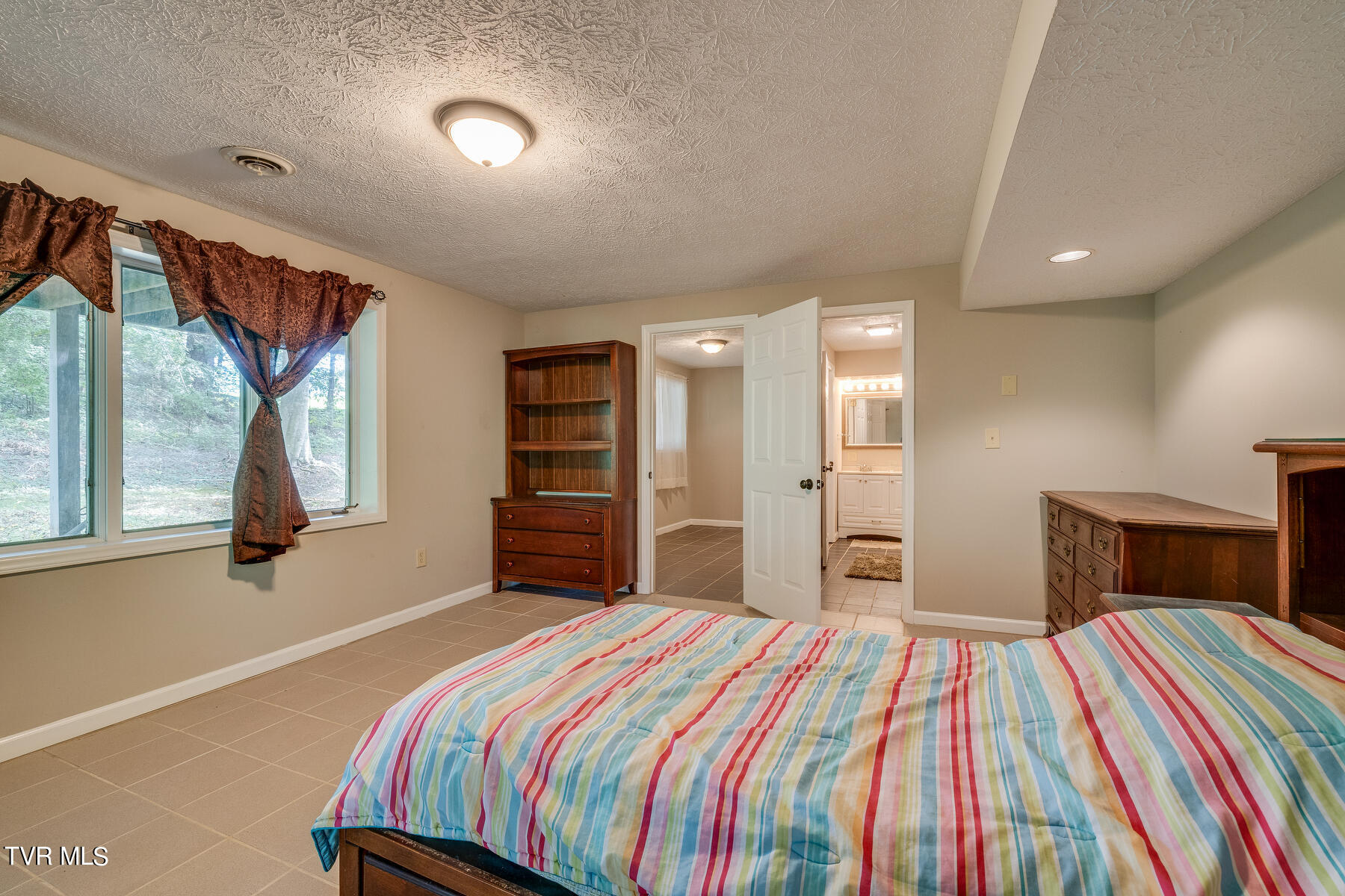 405 Old Castle Road Kingsport, TN 37660 - Photo 75 of 117 057-2