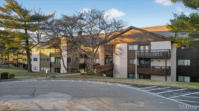 $160,000 | 1400 Heritage Landing, Unit 203, St. Charles, MO 63303