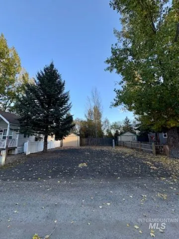 $105,000 | 514 North Sawyer Street, Cascade, ID 83611