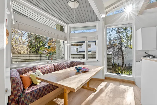 $950,000 | 555 Montcalm Place, St. Paul, MN 55116