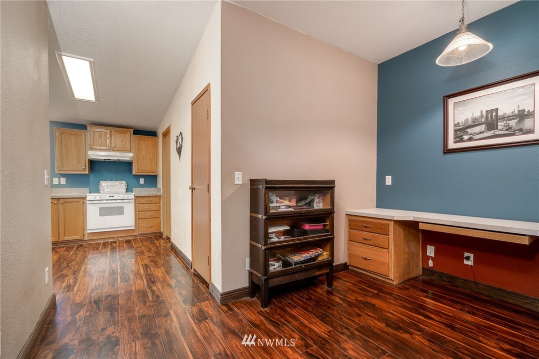 324 West Henni Road Oak Harbor, WA 98277 - Photo 11 of 34 Gallery Image 11