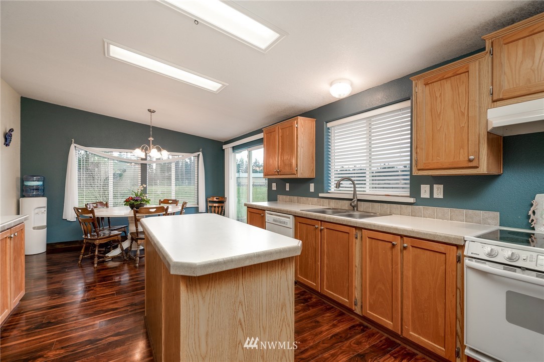 324 West Henni Road Oak Harbor, WA 98277 - Photo 13 of 34 Gallery Image 13