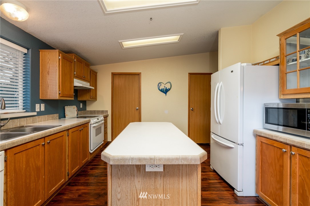 324 West Henni Road Oak Harbor, WA 98277 - Photo 18 of 34 Gallery Image 18