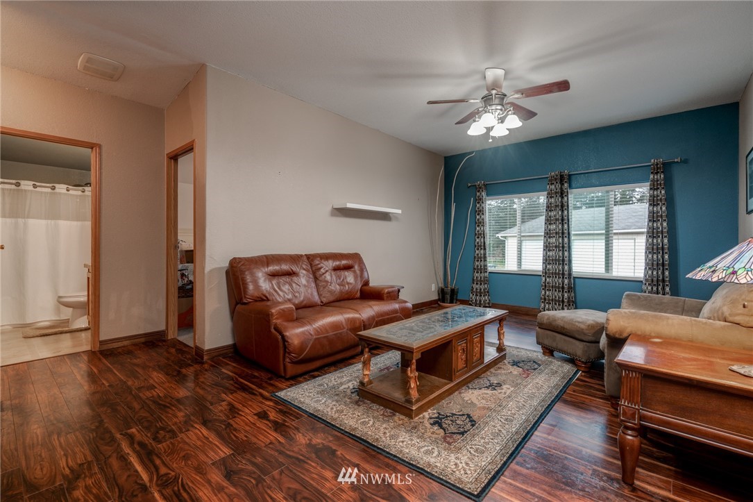 324 West Henni Road Oak Harbor, WA 98277 - Photo 27 of 34 Gallery Image 27