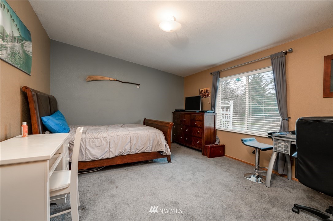 324 West Henni Road Oak Harbor, WA 98277 - Photo 29 of 34 Gallery Image 29