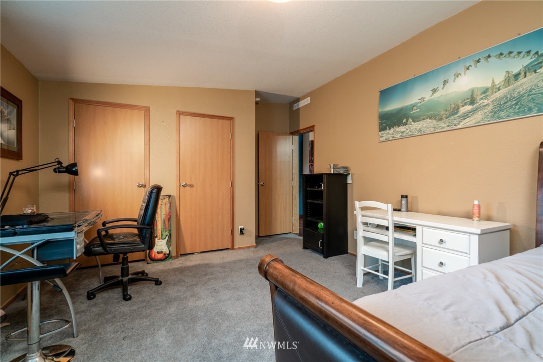 324 West Henni Road Oak Harbor, WA 98277 - Photo 30 of 34 Gallery Image 30