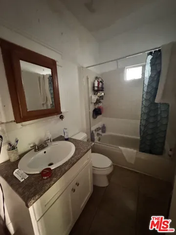 $1,400,000 | 2223 West 14th Street, Los Angeles, CA 90006