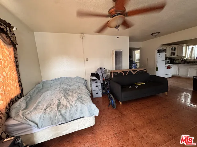 $1,400,000 | 2223 West 14th Street, Los Angeles, CA 90006