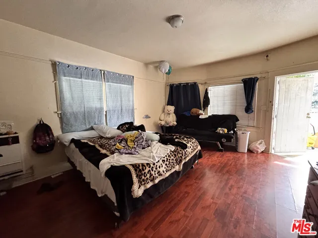 $1,400,000 | 2223 West 14th Street, Los Angeles, CA 90006