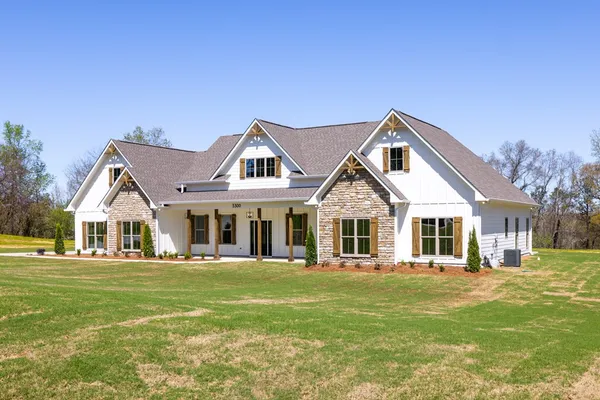 $595,000 | 3300 Knowles Road, Phenix City, AL 36869