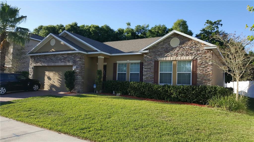 123 West Fiesta Key Loop DeLand, FL 32720 - Photo 1 of 1 Front View