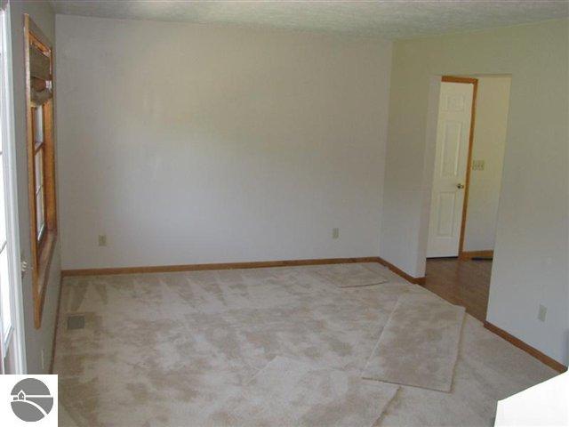 6658 Summit City Road Kingsley, MI 49649 - Photo 9 of 13 1719593-8.JPG