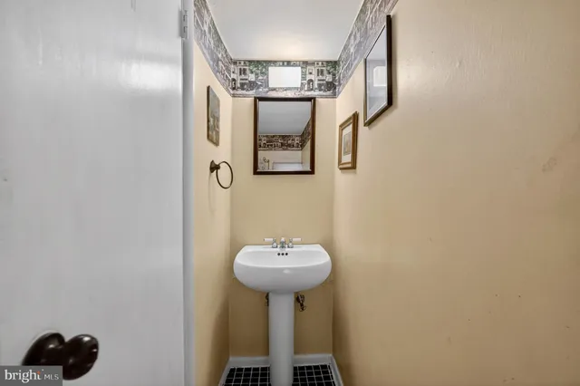 $479,900 | 214 Waverly Road, Wilmington, DE 19803