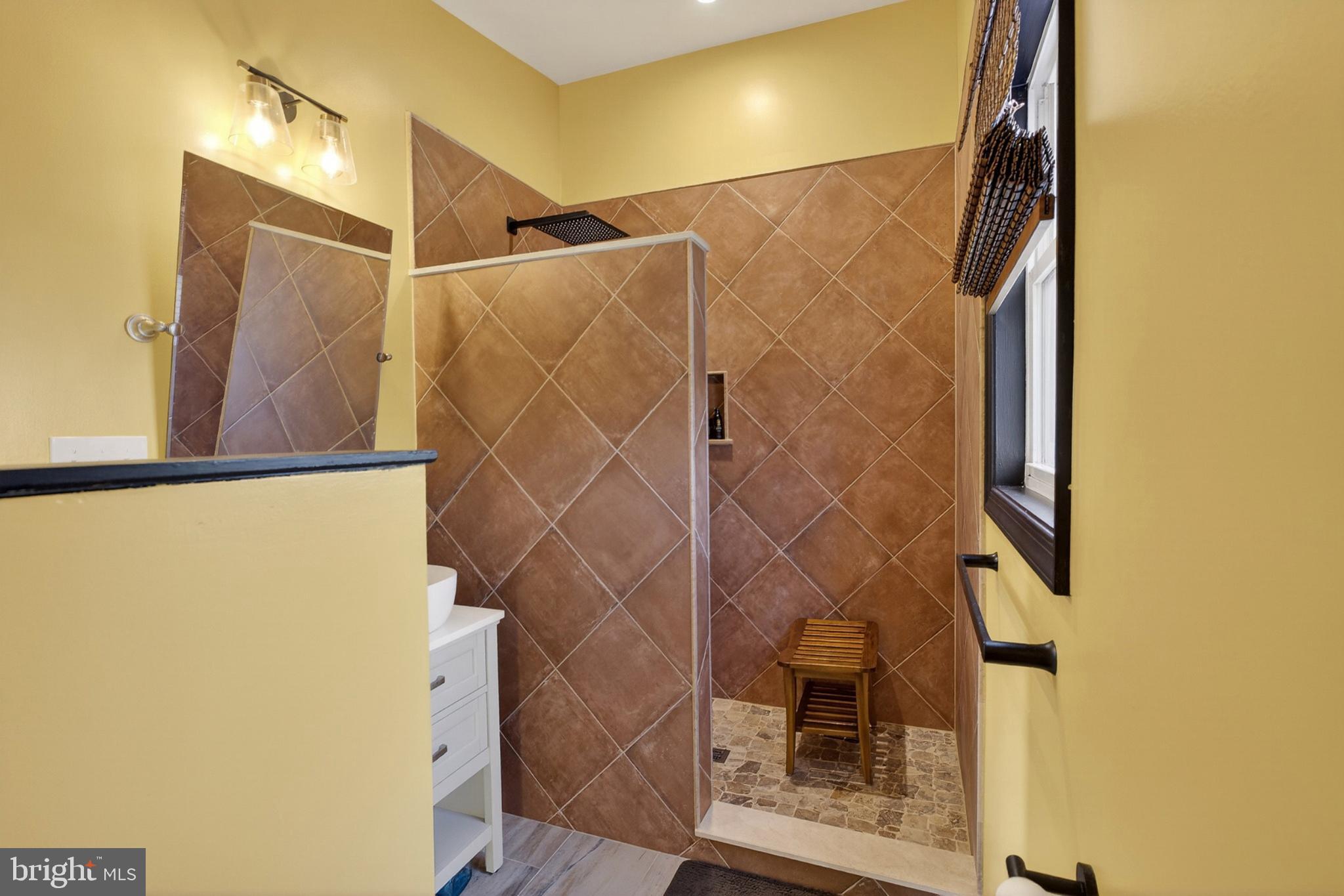 214 Waverly Road Wilmington, DE 19803 - Photo 21 of 47 Modern Master Bathroom