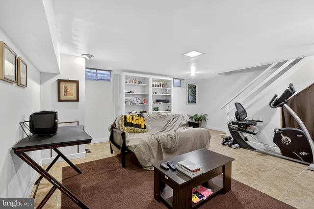 $479,900 | 214 Waverly Road, Wilmington, DE 19803