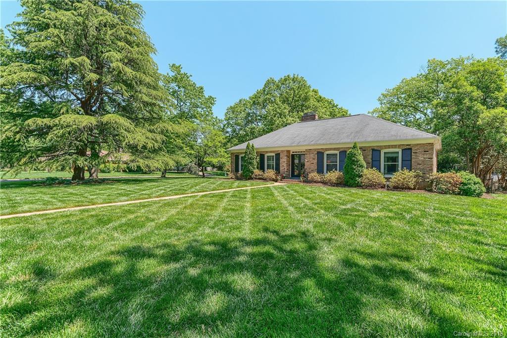 801 Lansdowne Road, Unit 4 Charlotte, NC 28270 - Photo 2 of 35 Gallery Image 2