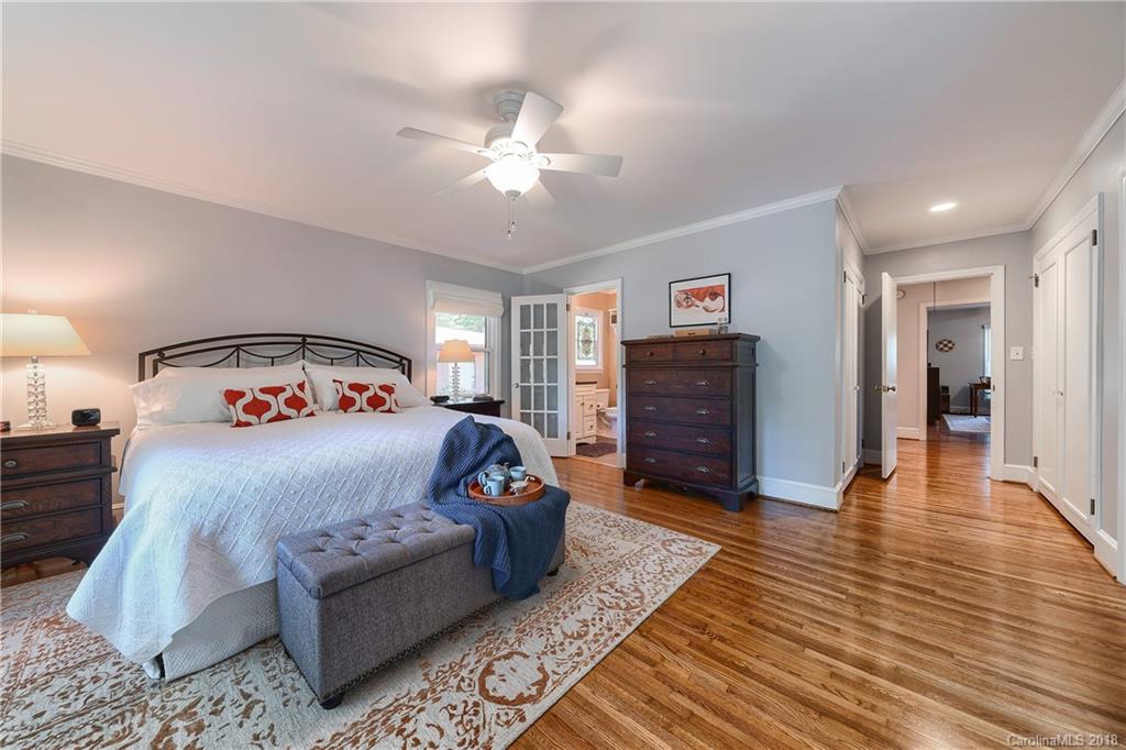 801 Lansdowne Road, Unit 4 Charlotte, NC 28270 - Photo 12 of 35 Gallery Image 12